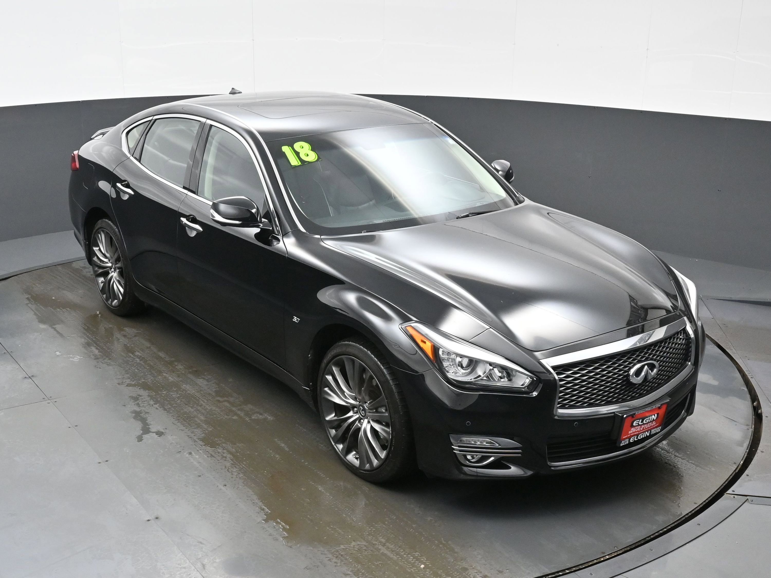 Used 2018 INFINITI Q70 Luxe image 42