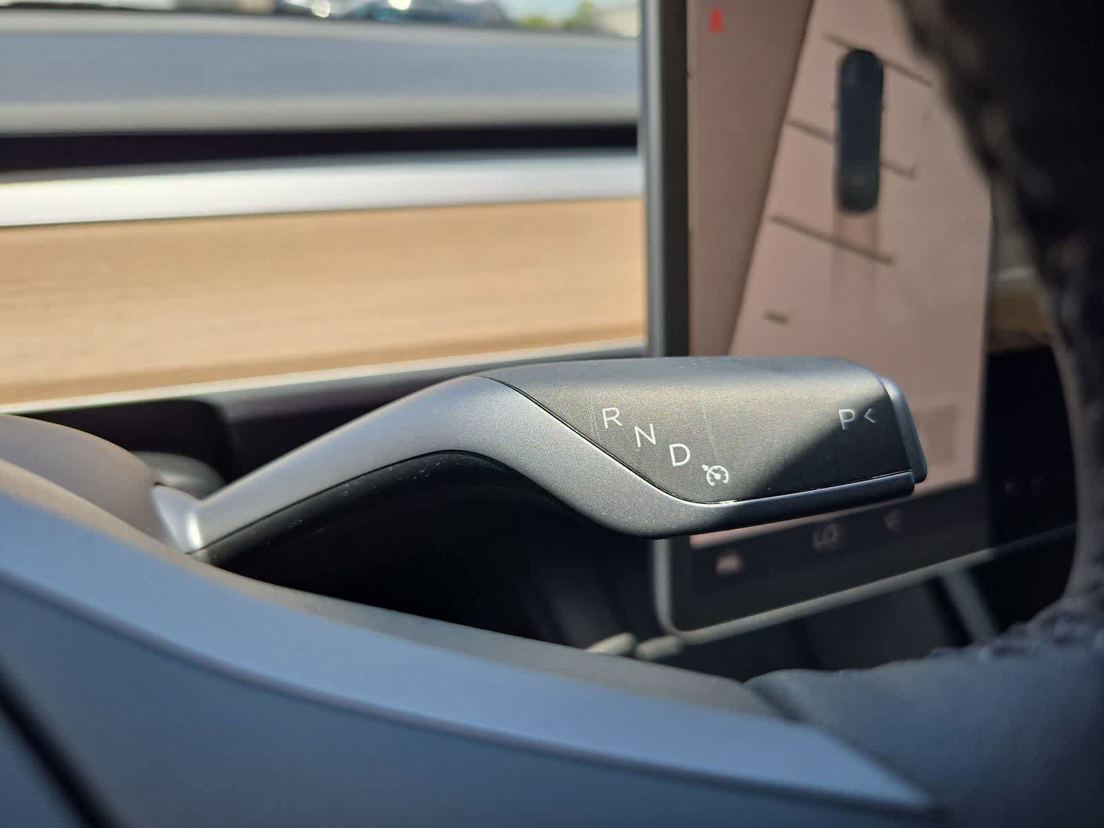 Used 2023 Tesla Model Y Performance AWD/4WD image 28