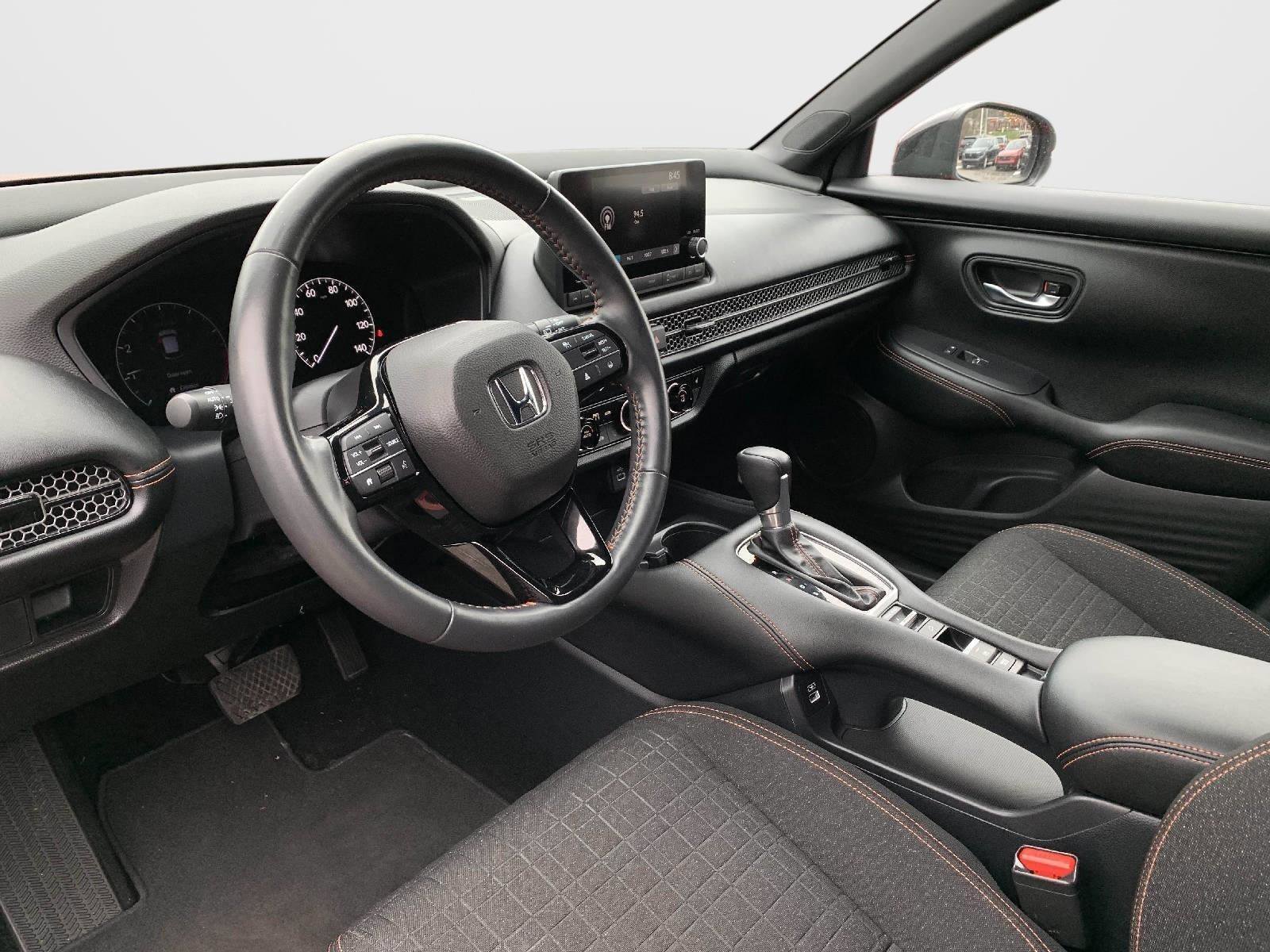 Used 2023 Honda HR-V Sport image 31