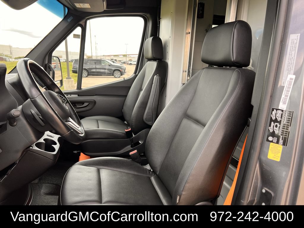 Used 2021 Mercedes-Benz Sprinter 4500 w/ Parking Package image 23