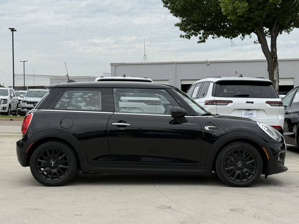 Used 2016 MINI Cooper 2-Door Hardtop FWD image 3
