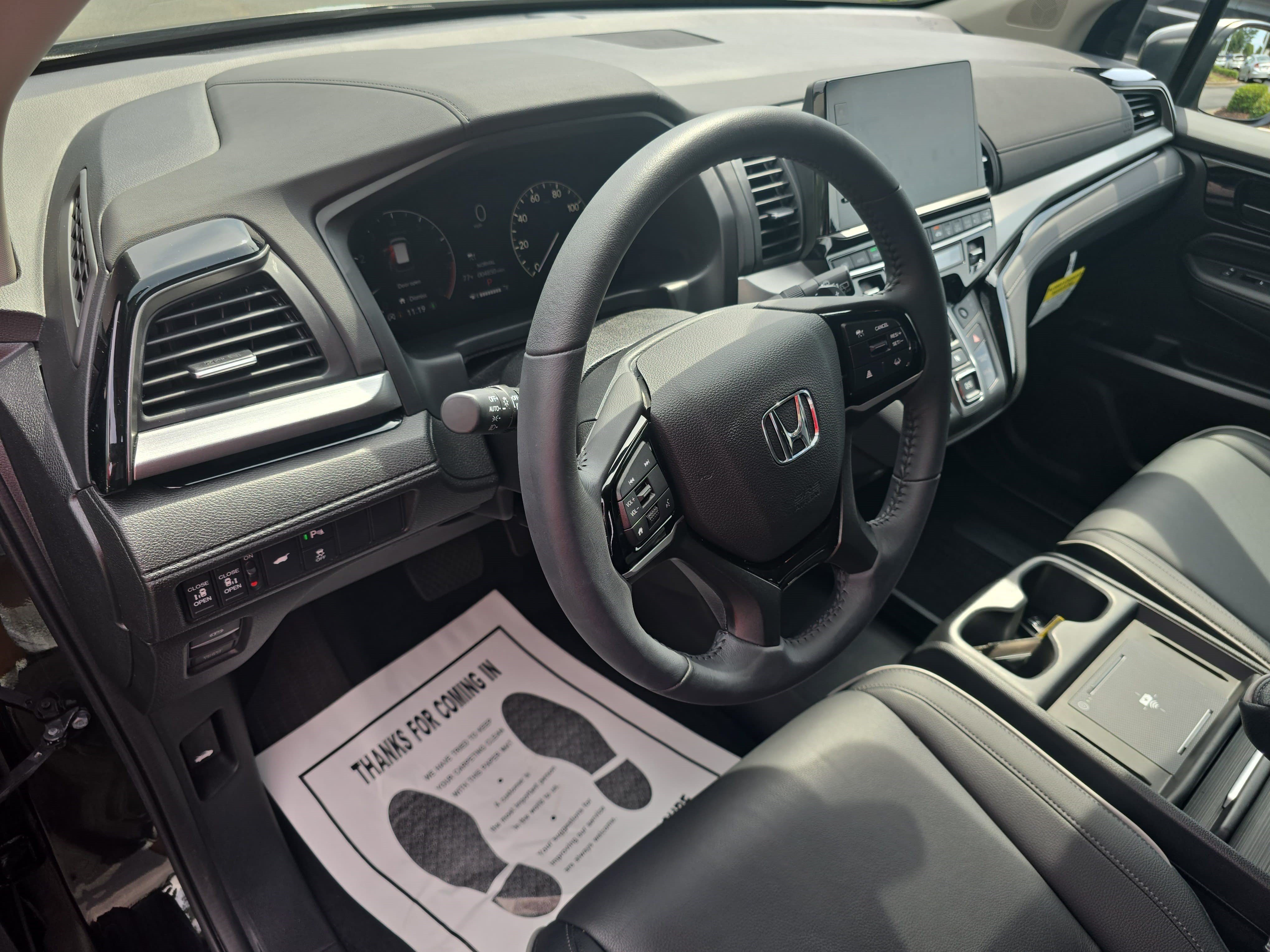 Used 2026 Honda Odyssey Touring image 18