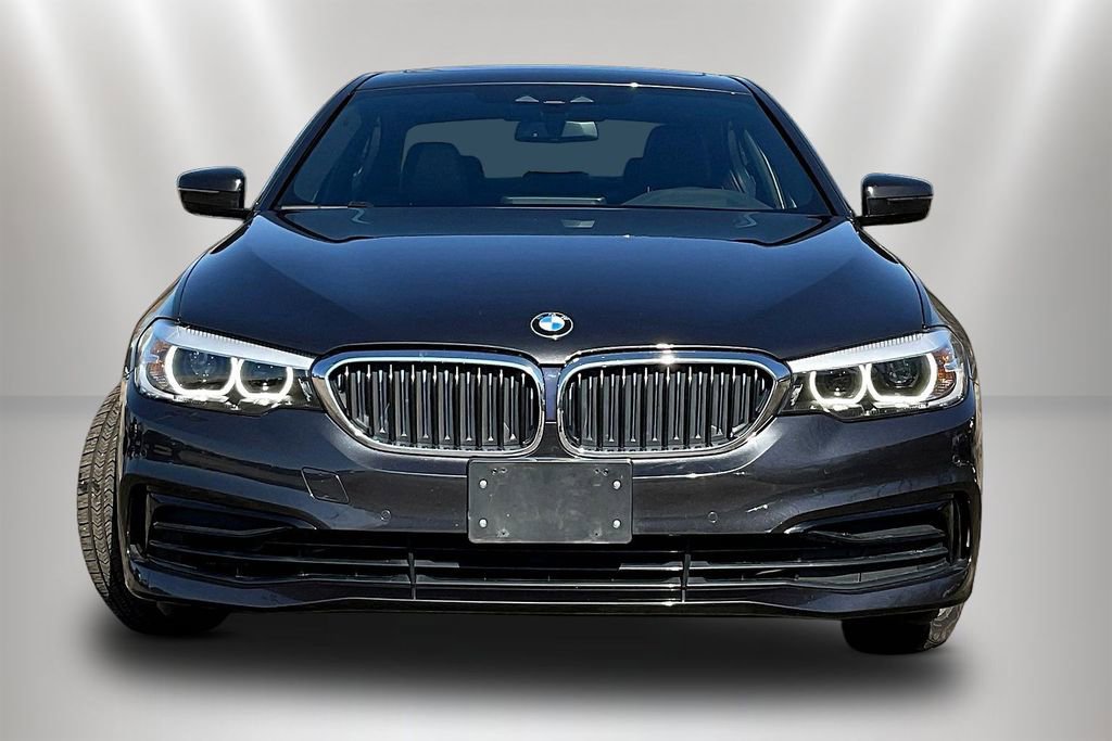 Used 2019 BMW 530e xDrive w/ Convenience Package image 2