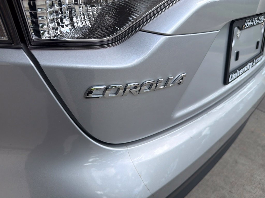 Used 2023 Toyota Corolla LE FWD image 17
