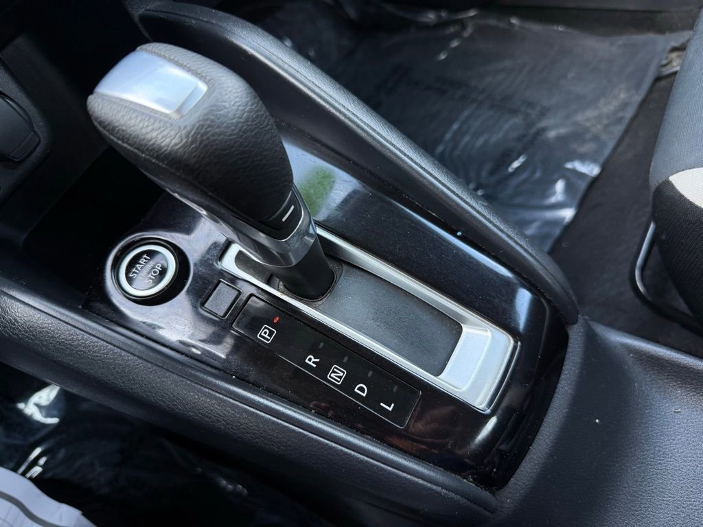 Used 2021 Nissan Versa SV image 26