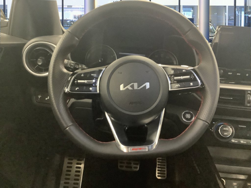 Certified 2023 Kia Forte GT w/ GT2 Package FWD image 25