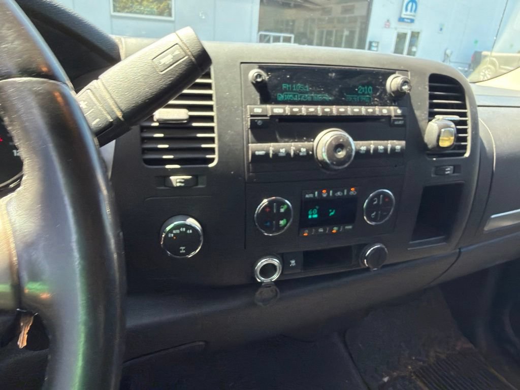 Used 2011 GMC Sierra 1500 SLE w/ Power Tech Package AWD/4WD image 9