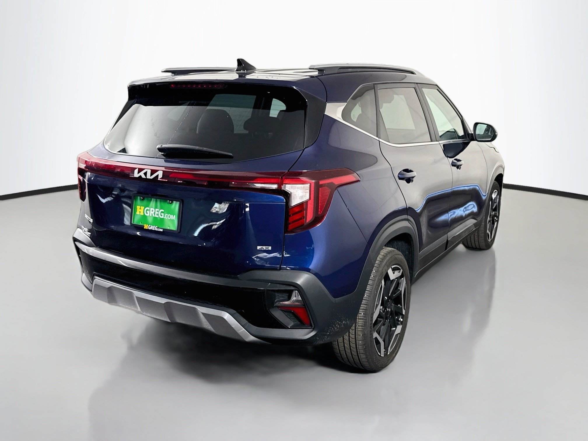 Used 2024 Kia Seltos SX w/ SX Sunroof Package AWD/4WD image 10