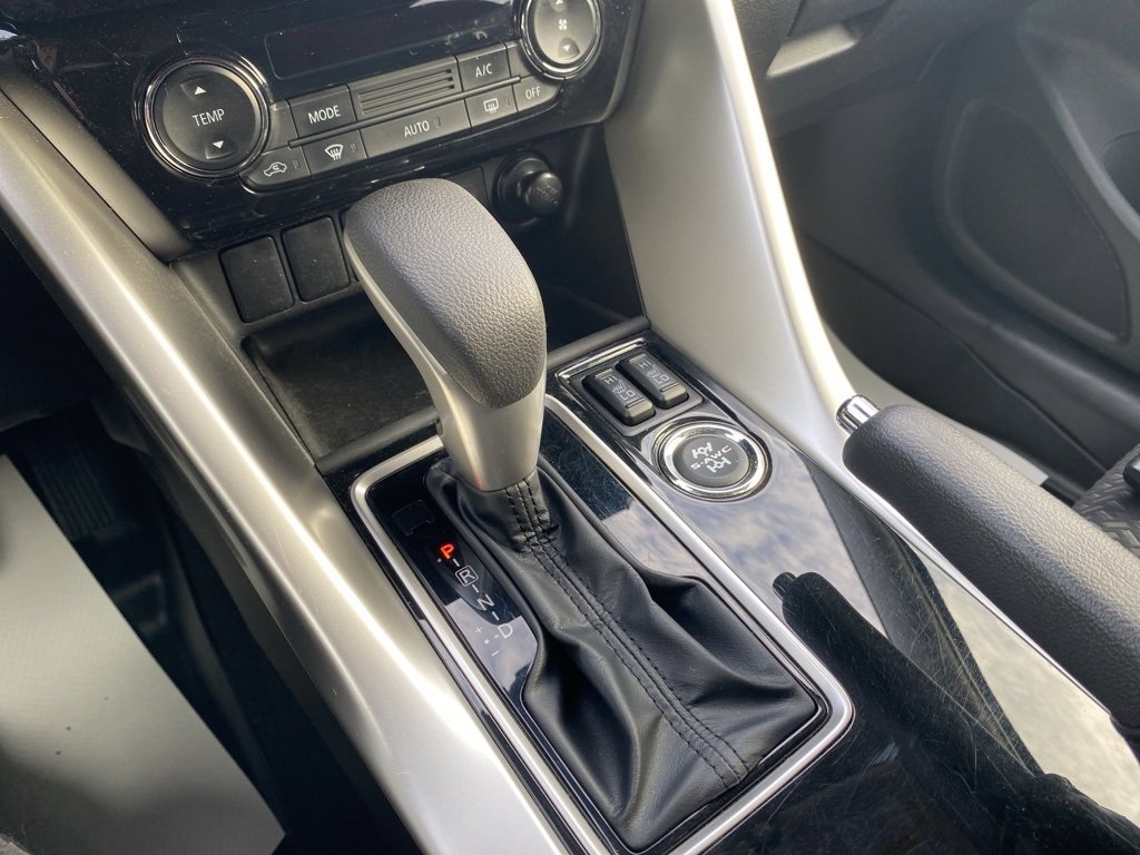 Used 2024 Mitsubishi Eclipse Cross LE image 30