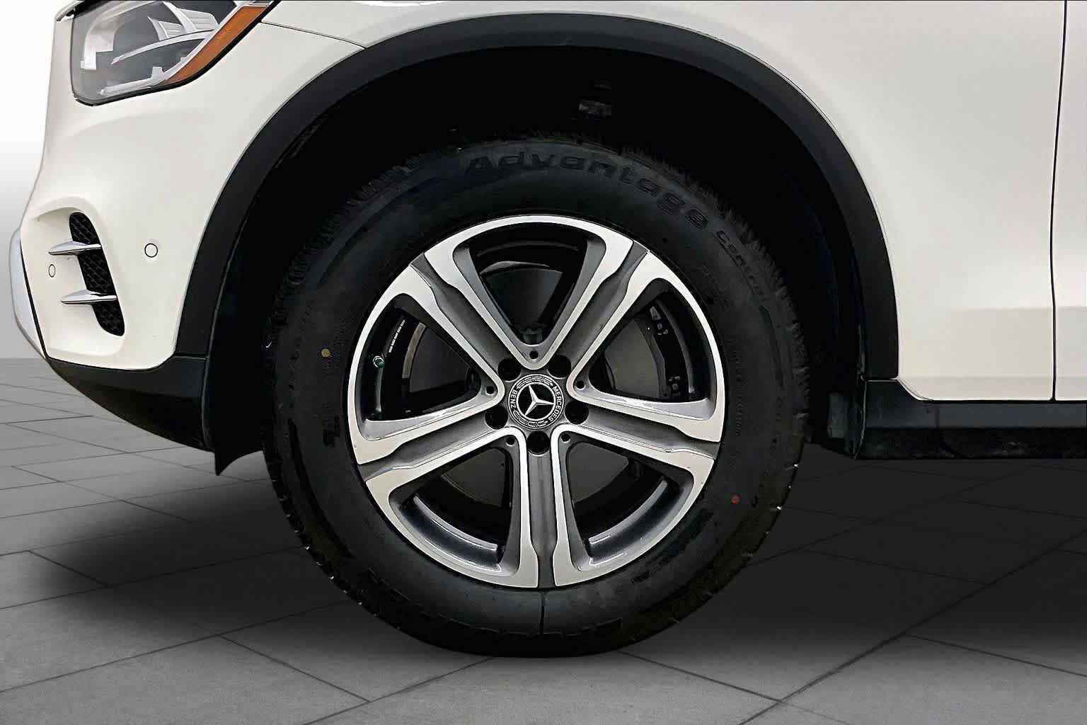 Used 2020 Mercedes-Benz GLC 300 image 11