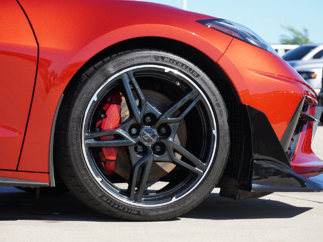 Used 2021 Chevrolet Corvette Stingray Premium Conv w/ Z51 Performance Package RWD image 4