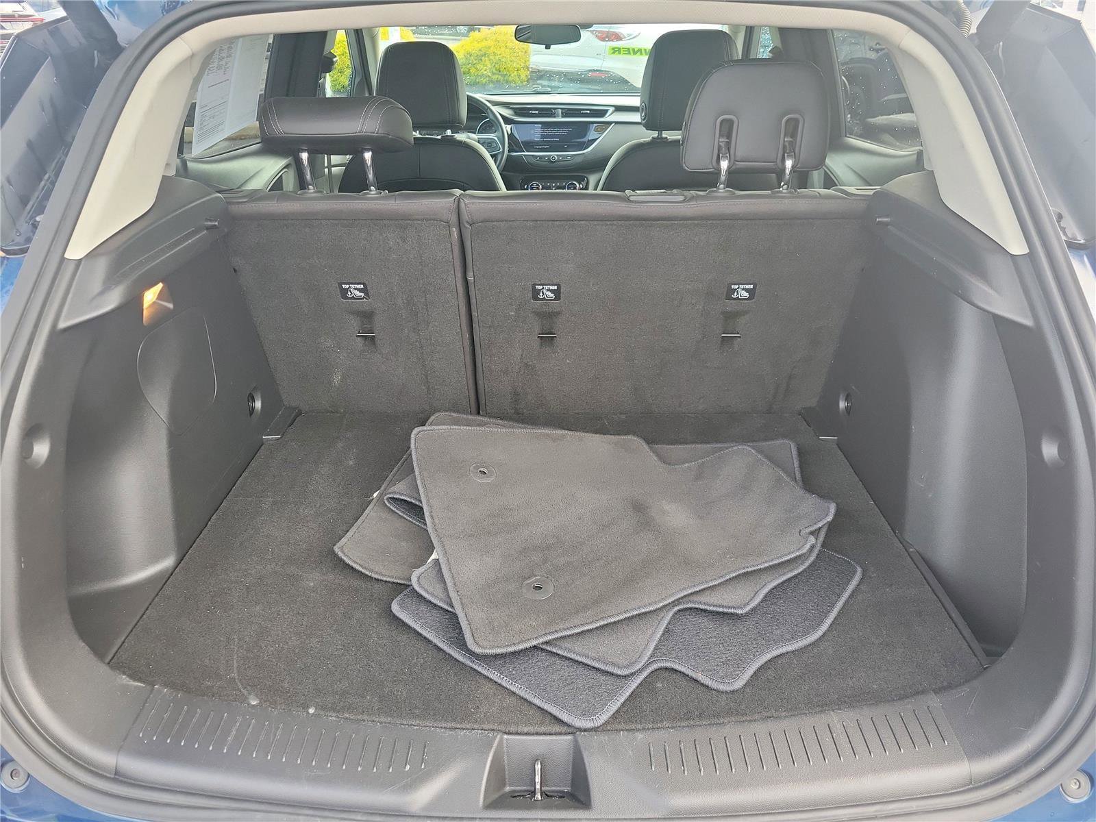 Used 2021 Buick Encore GX Select image 9