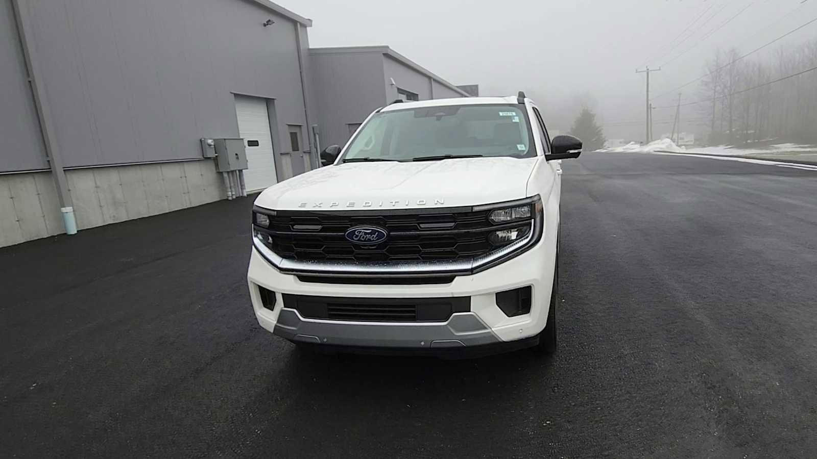 New 2025 Ford Expedition Max Platinum w/ Platinum Ultimate Package image 3