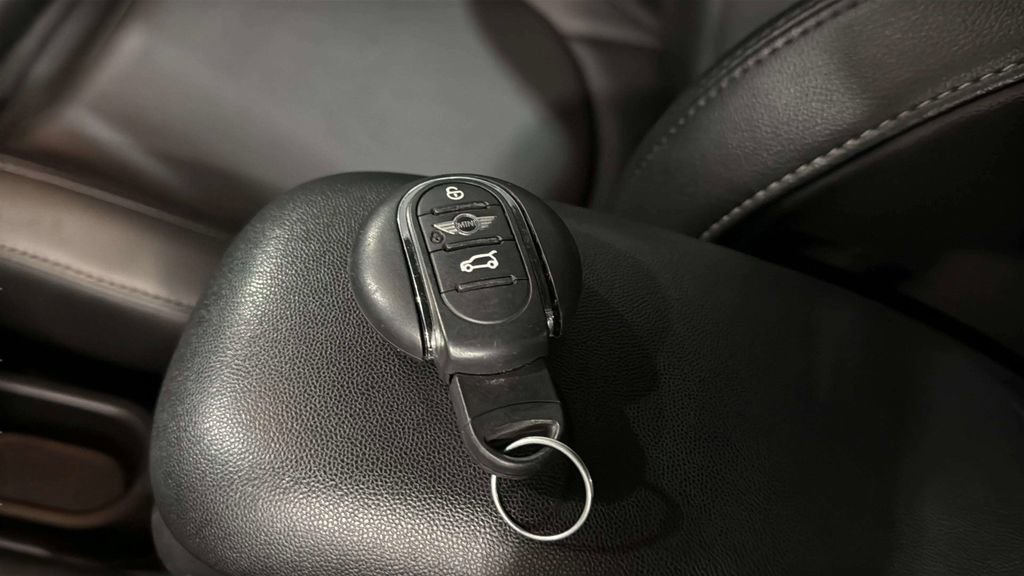 Used 2014 MINI Cooper S FWD image 28