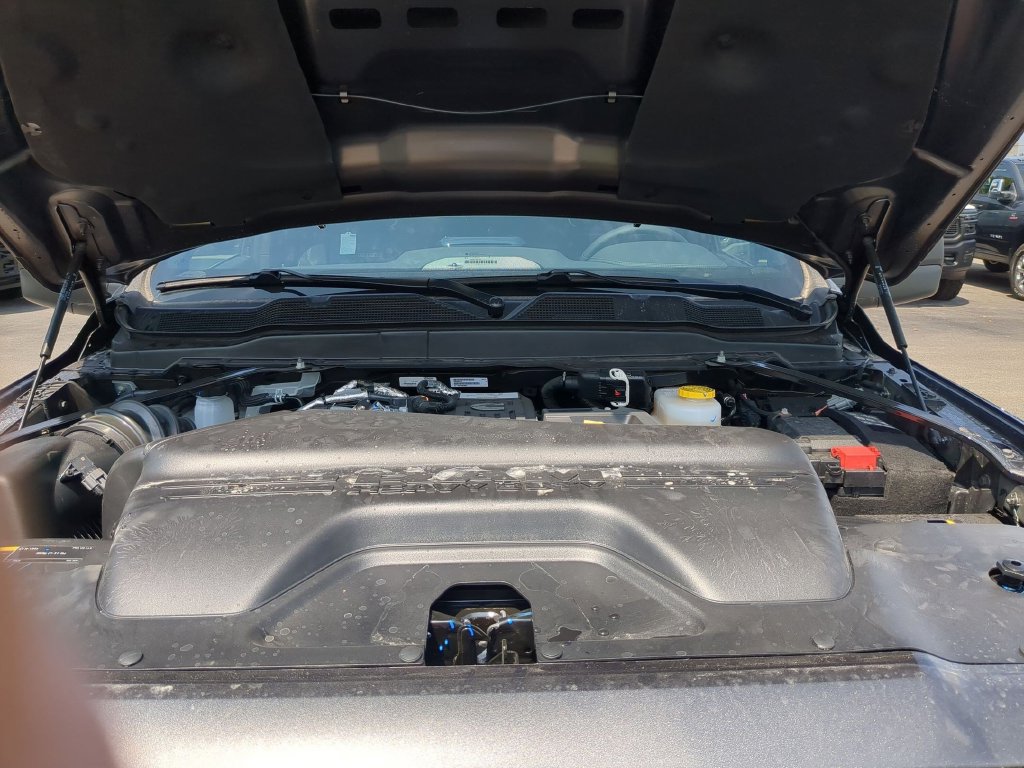 New 2026 RAM 2500 Laramie w/ Night Edition AWD/4WD image 38