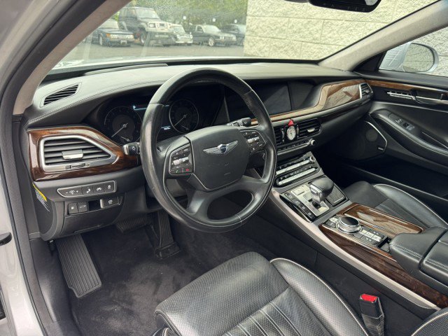 Used 2018 Genesis G90 5.0 Ultimate RWD image 6