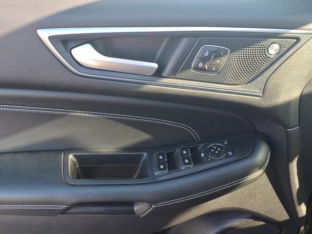 Used 2021 Ford Edge Titanium w/ Canadian Touring Package AWD/4WD image 10