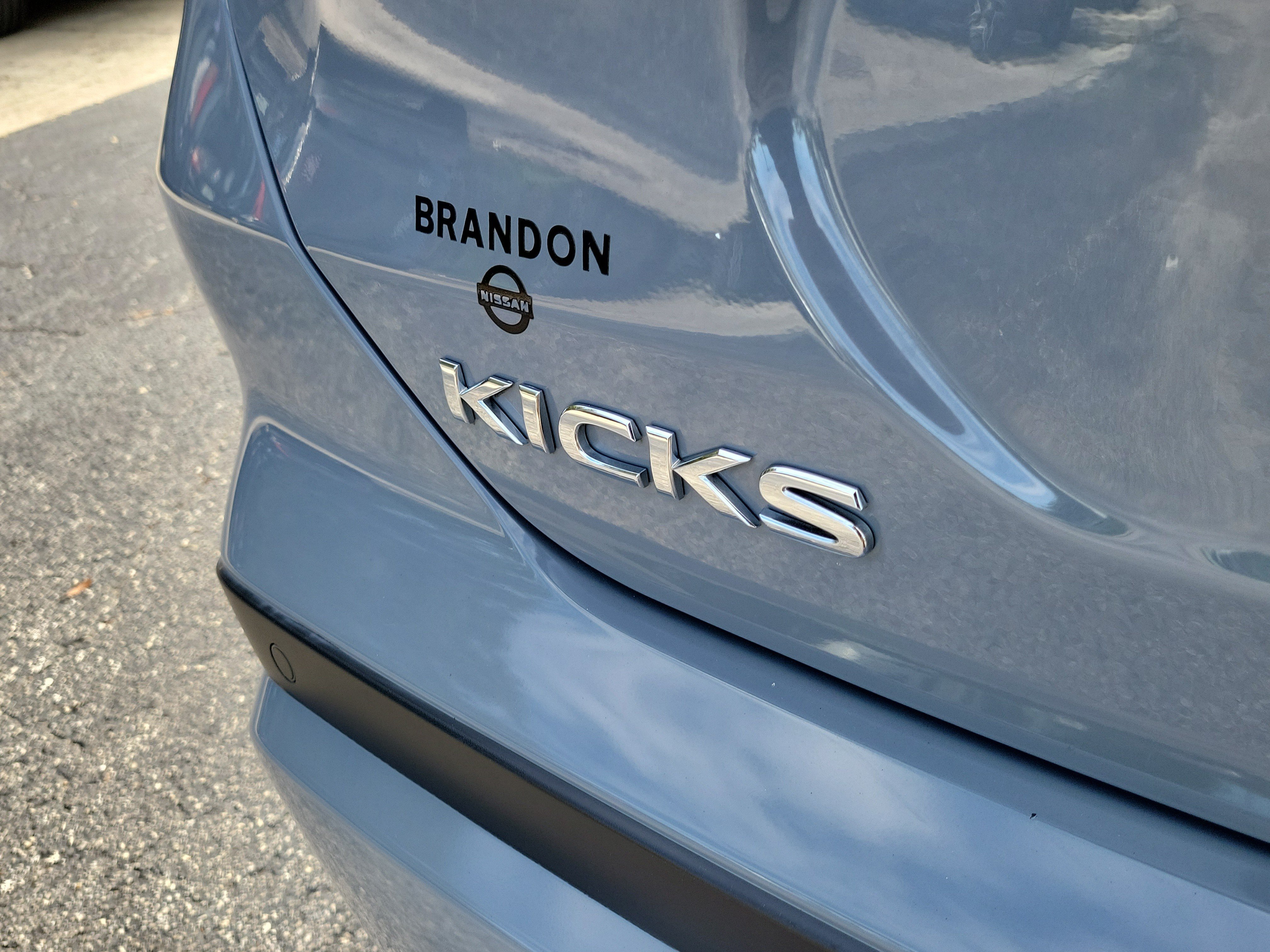 Certified 2023 Nissan Kicks SV FWD image 9