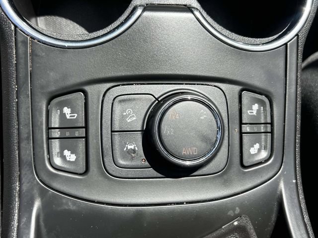 Used 2023 GMC Terrain SLT AWD/4WD image 34