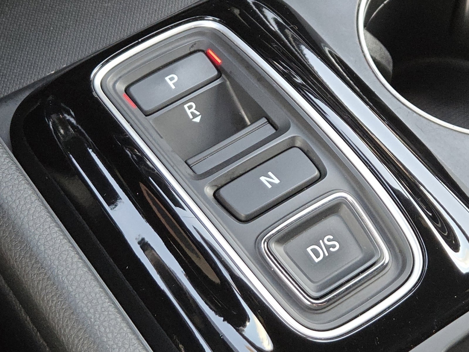 Used 2025 Honda Pilot Sport image 29