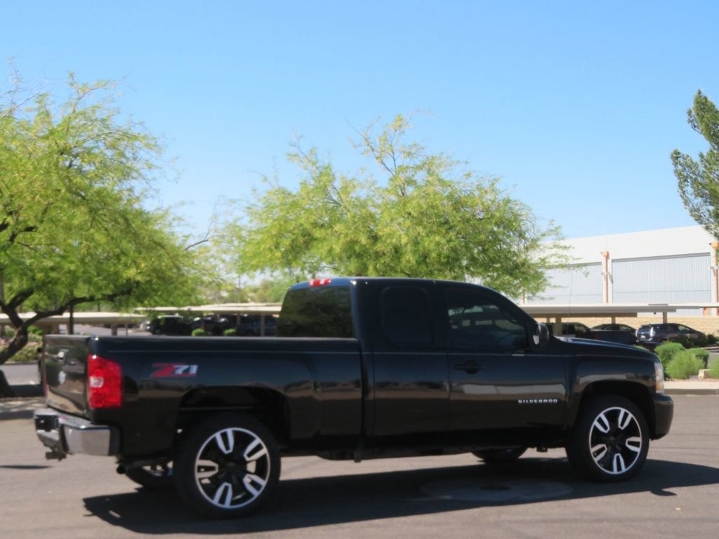 Used 2013 Chevrolet Silverado 1500 LT w/ All-Star Edition RWD image 6