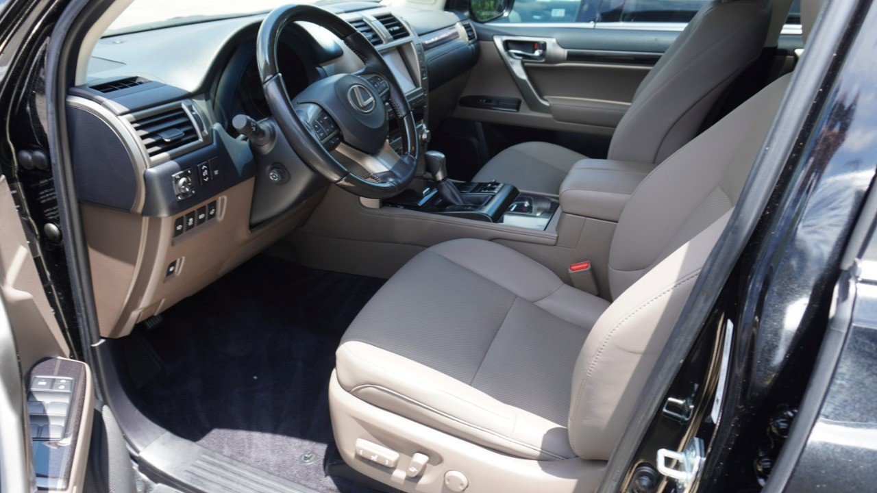 Used 2021 Lexus GX 460 Premium w/ Premium Package AWD/4WD image 8