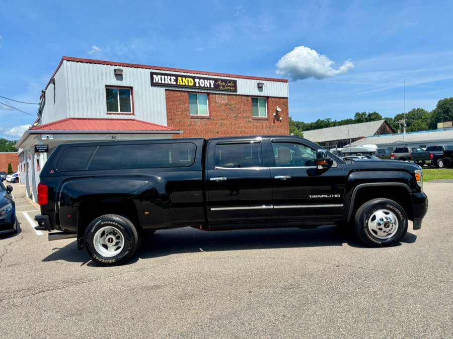 Used 2015 GMC Sierra 3500 Denali w/ Duramax Plus Package AWD/4WD image 4