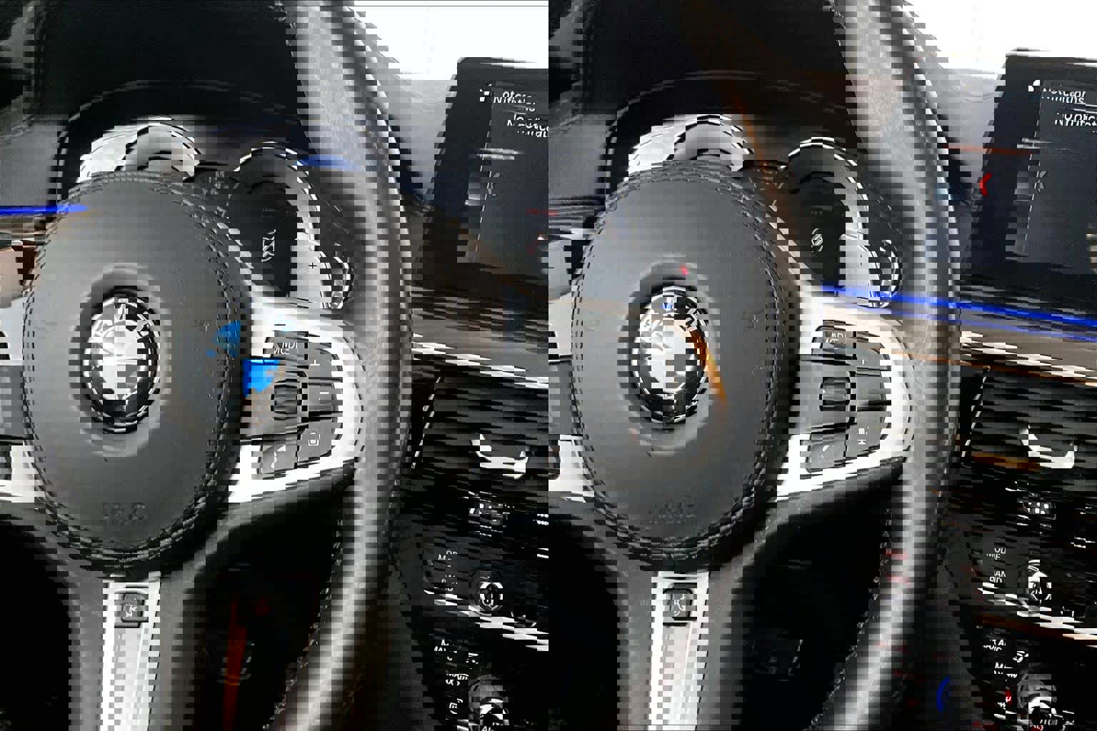 Used 2017 BMW 540i xDrive image 24