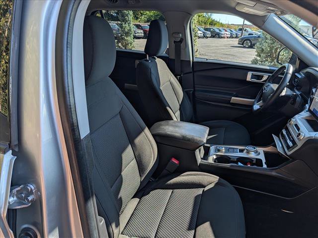 Used 2022 Ford Explorer XLT AWD/4WD image 11
