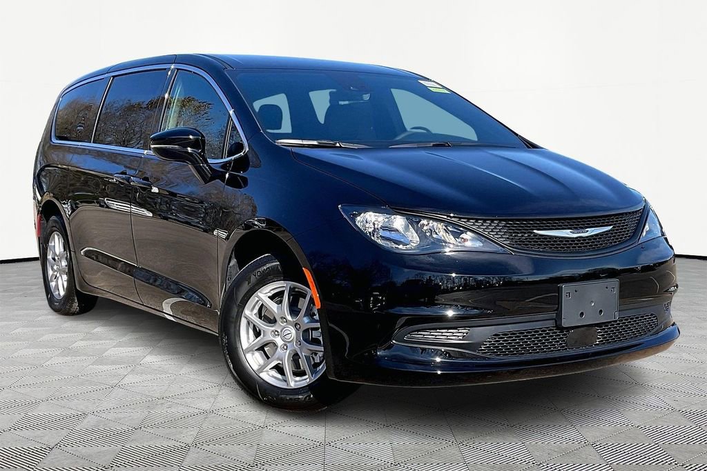 New 2026 Chrysler Voyager LX