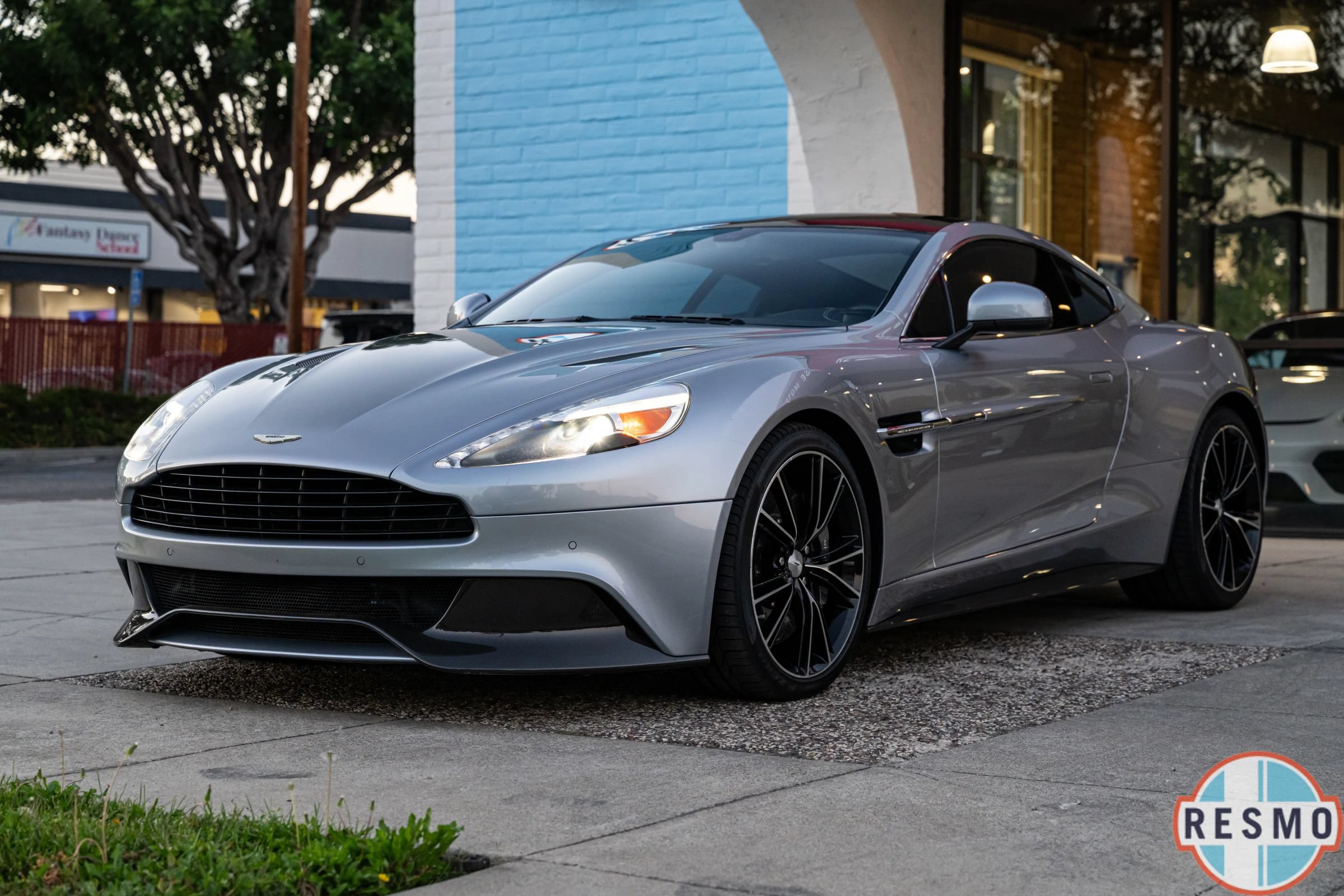 Used 2014 Aston Martin Vanquish Coupe RWD image 3