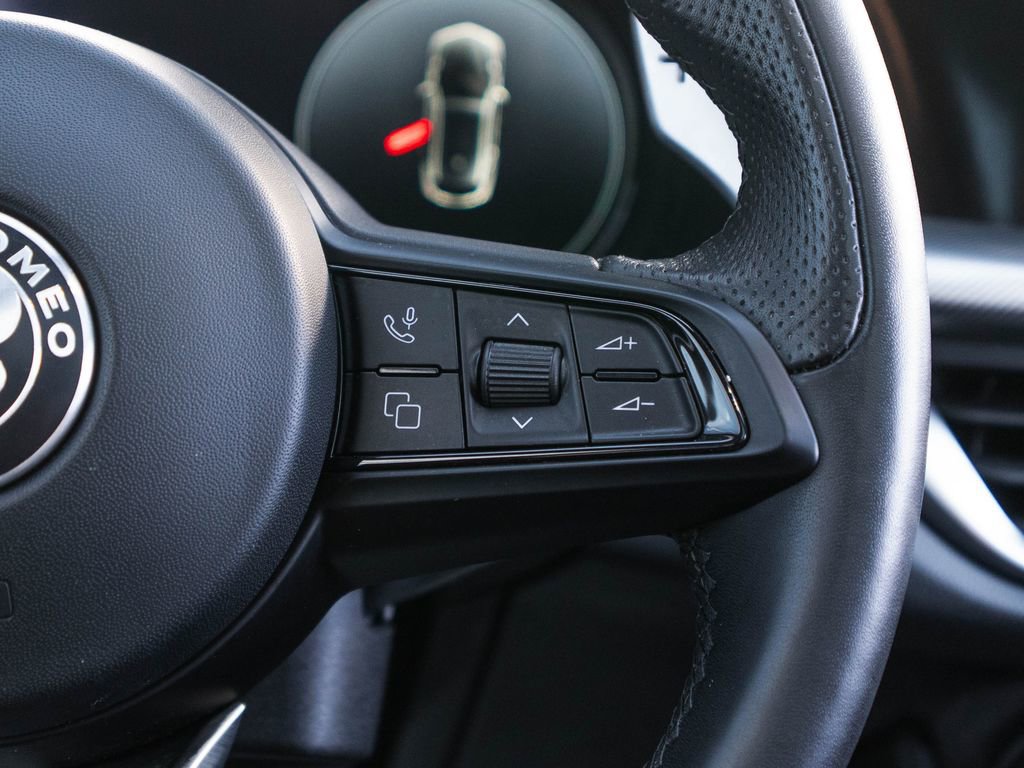 Used 2024 Alfa Romeo Stelvio Veloce image 22