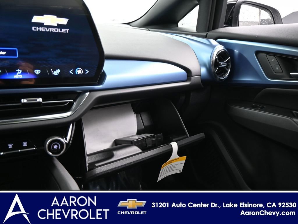 New 2026 Chevrolet Equinox EV LT w/ LPO, Blackout Package image 30