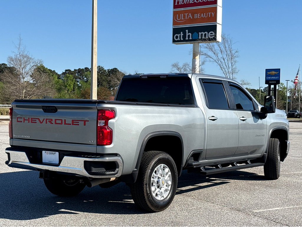 Used 2024 Chevrolet Silverado 2500 LT w/ Convenience Package image 22