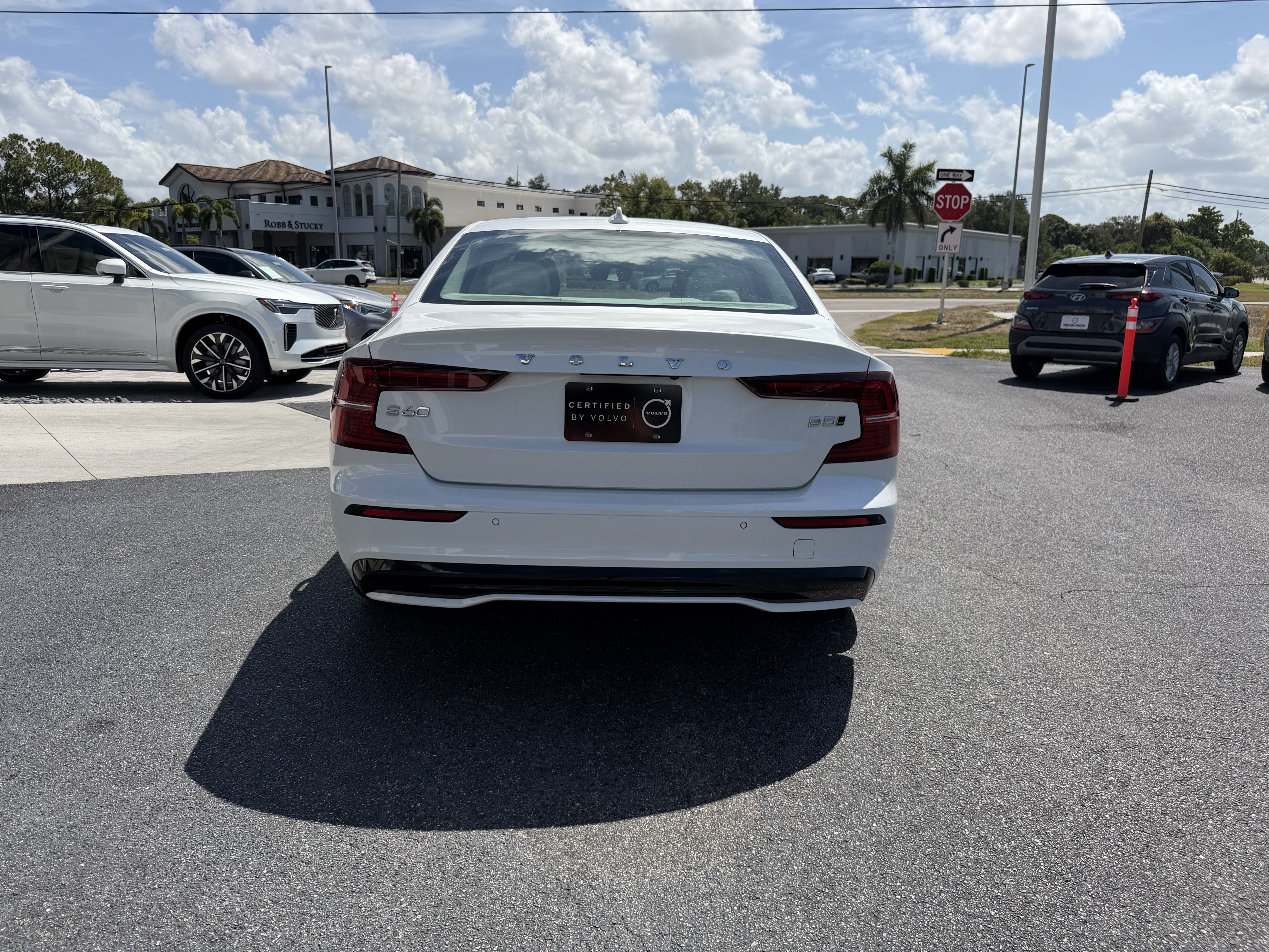Certified 2025 Volvo S60 B5 Plus AWD/4WD image 4