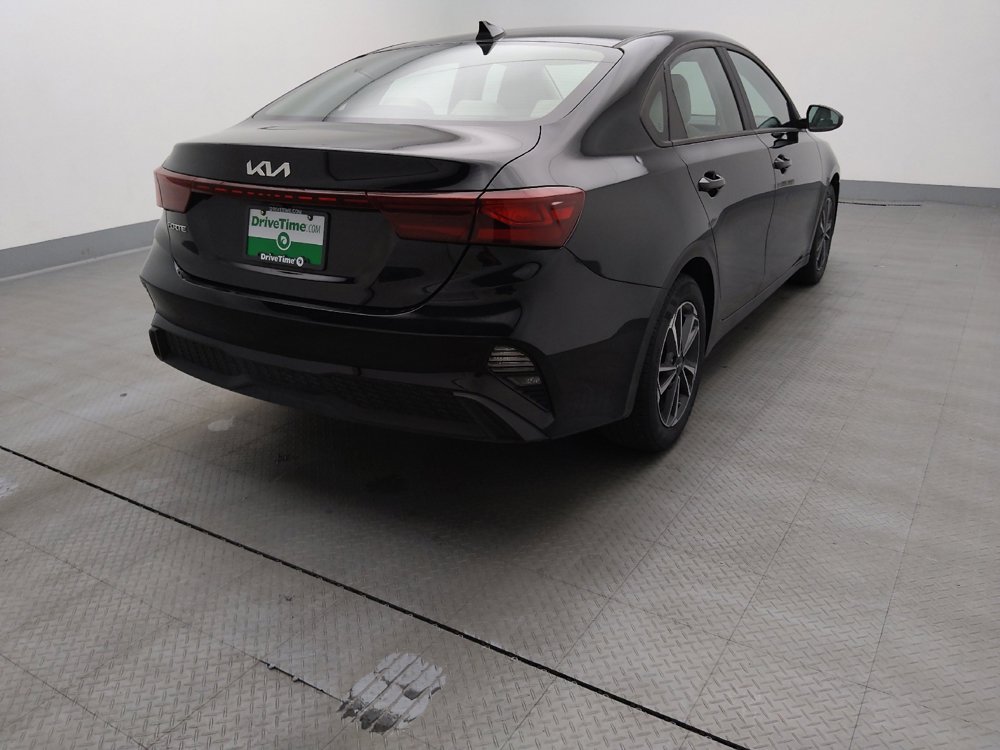 Used 2023 Kia Forte LXS image 7