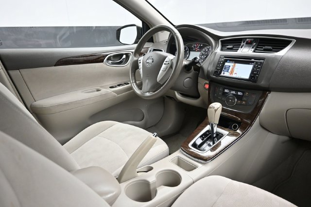 Used 2013 Nissan Sentra SL w/ Premium Pkg FWD image 12
