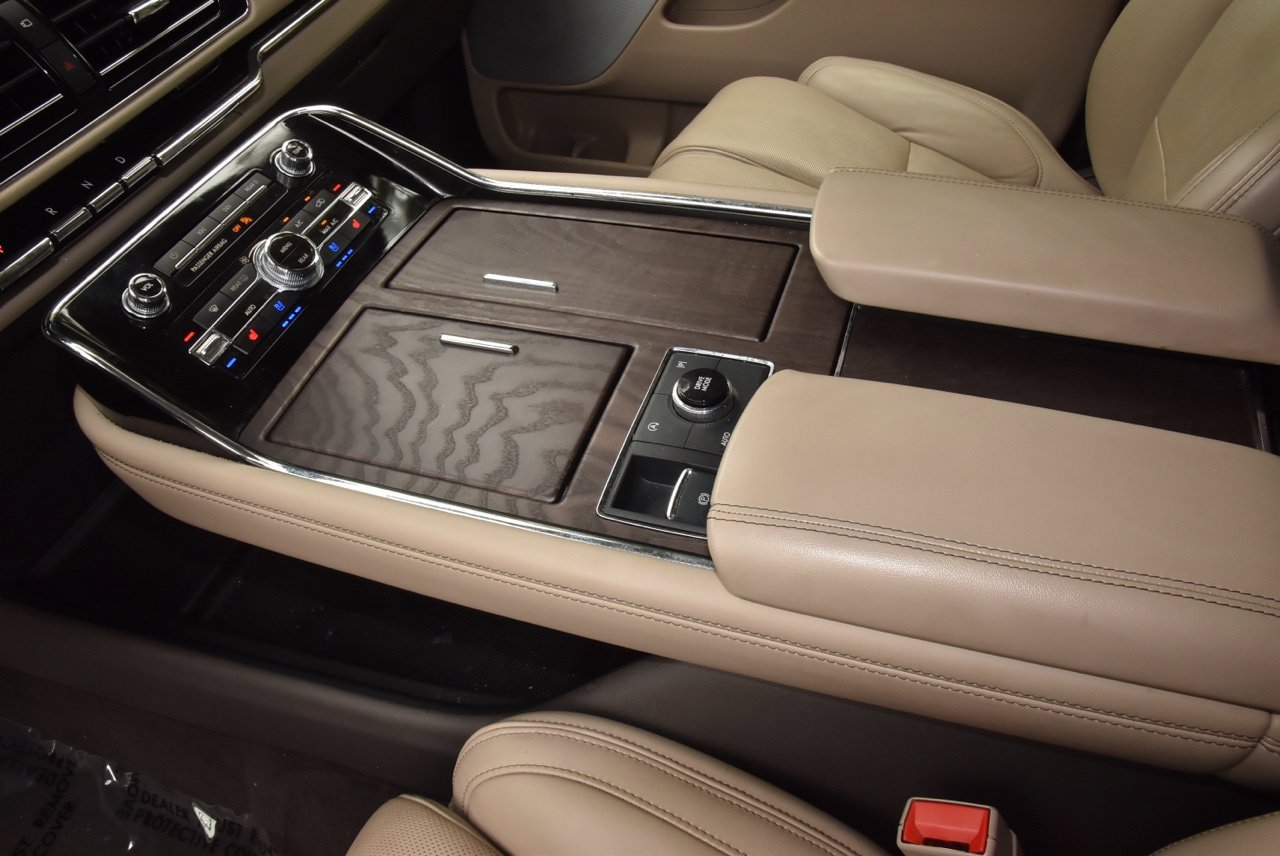 Used 2024 Lincoln Navigator Reserve AWD/4WD image 31