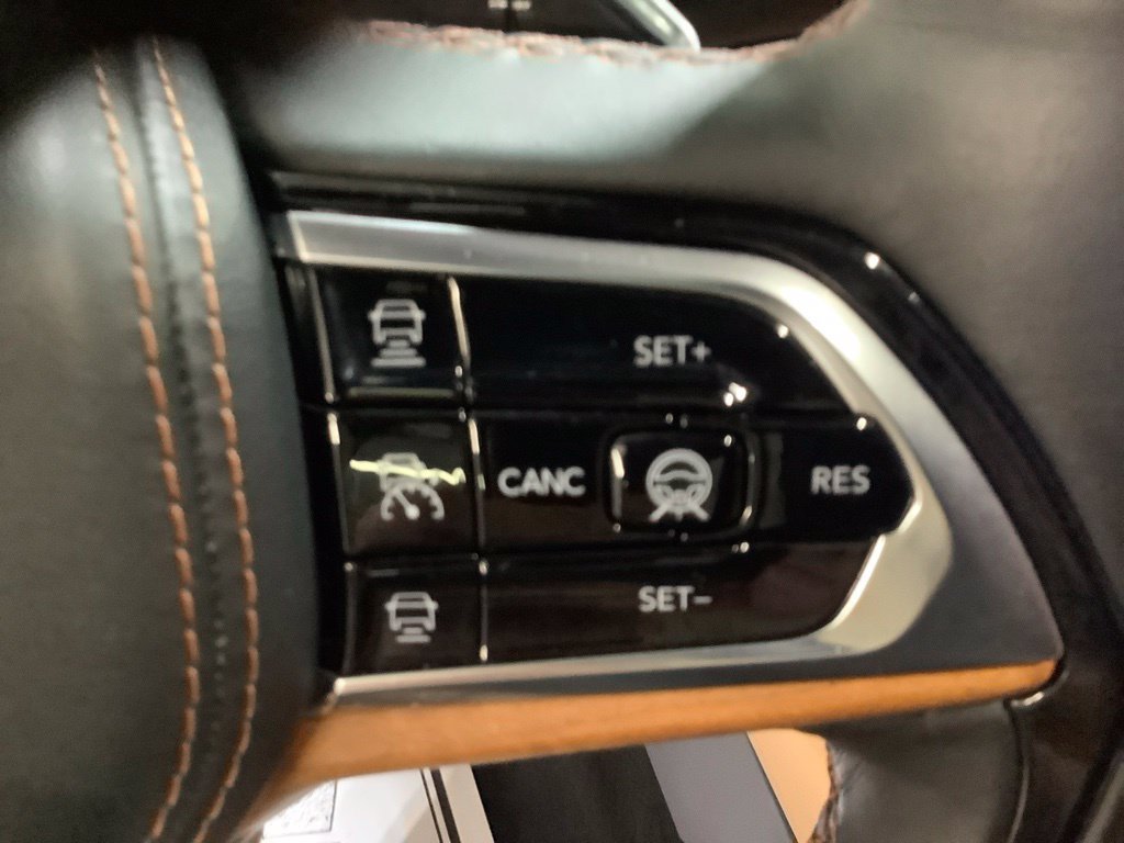 Used 2021 Jeep Grand Cherokee L Summit AWD/4WD image 29