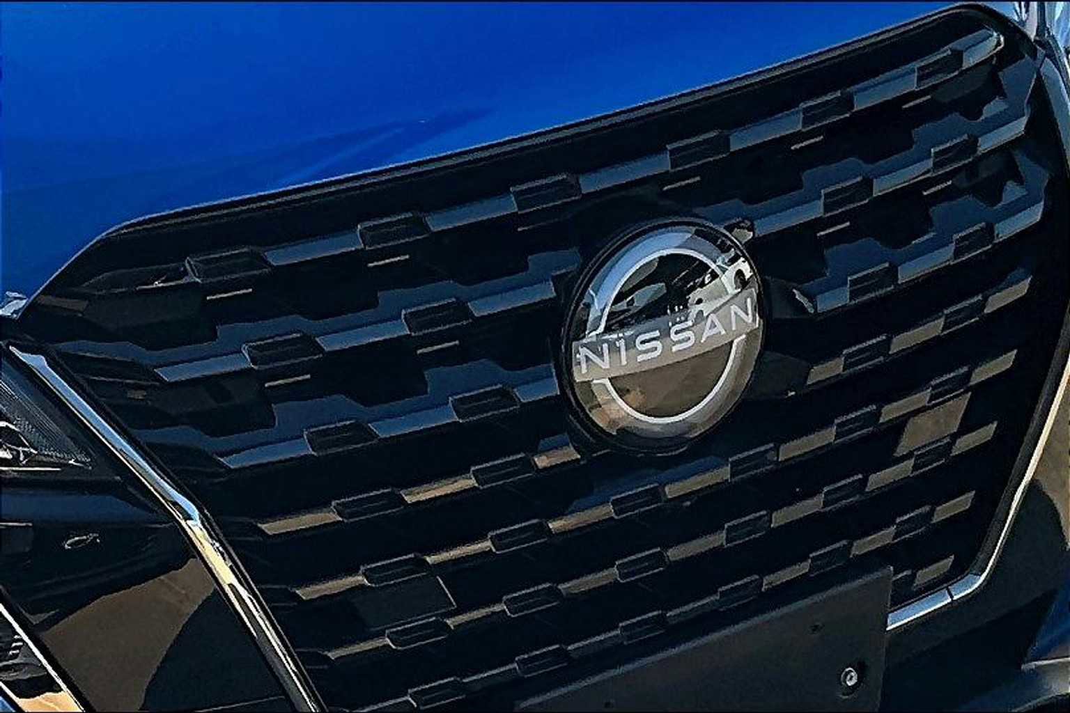 Certified 2024 Nissan Kicks SR image 28