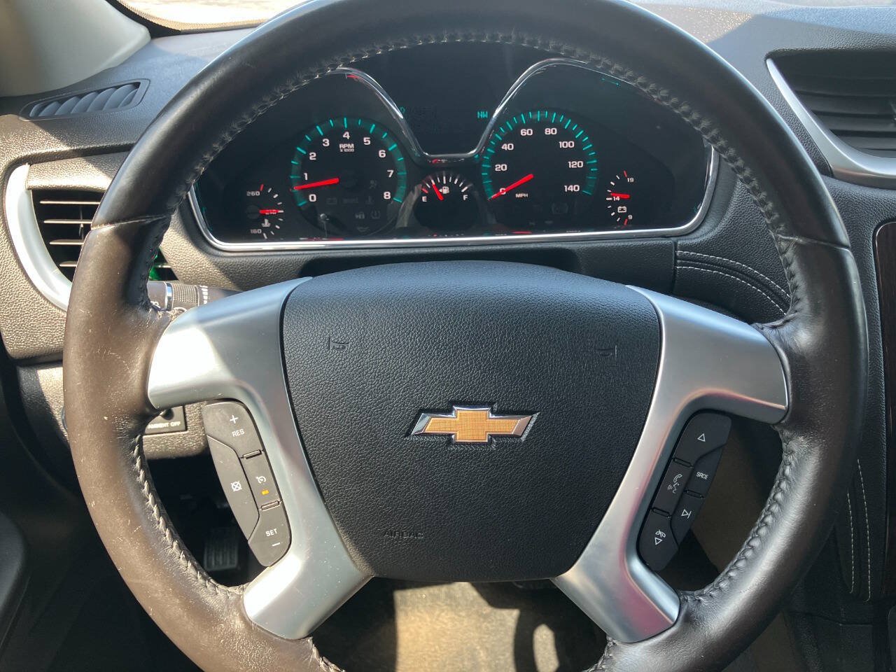 Used 2017 Chevrolet Traverse LT w/ Style and Technology Package AWD/4WD image 19