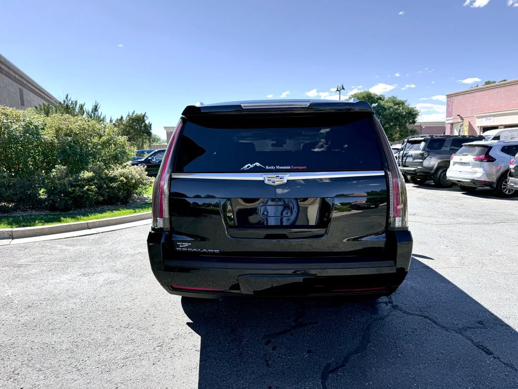Used 2018 Cadillac Escalade ESV Premium Luxury AWD/4WD image 8