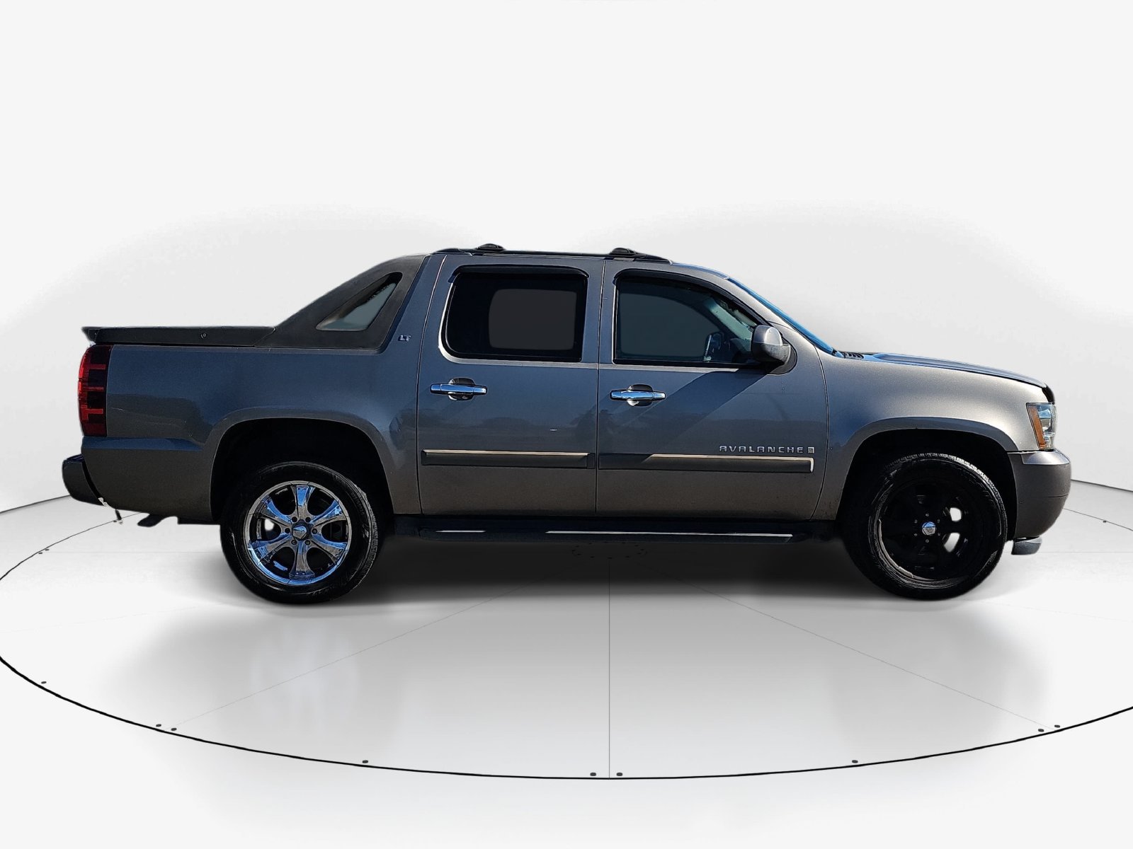 Used 2009 Chevrolet Avalanche LT RWD image 5