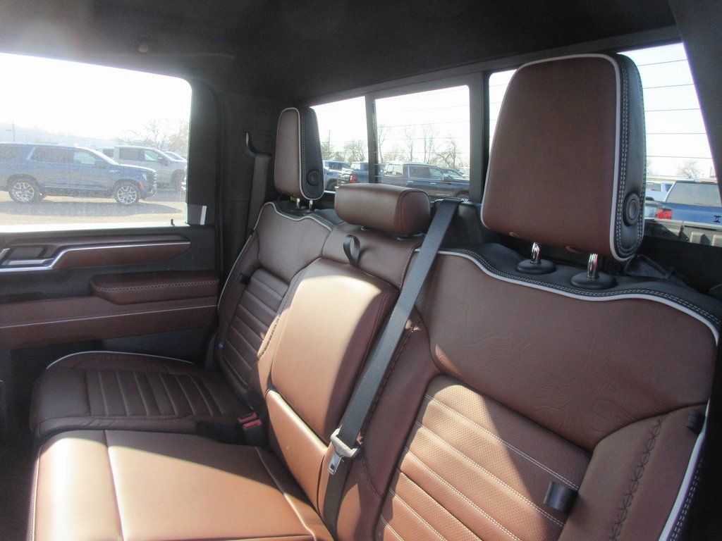 New 2026 GMC Sierra 3500 Denali Ultimate image 15