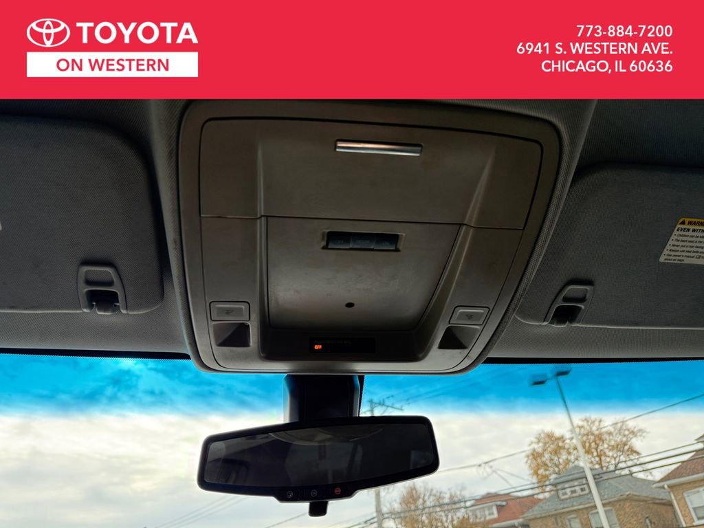 Used 2016 GMC Yukon SLE image 40