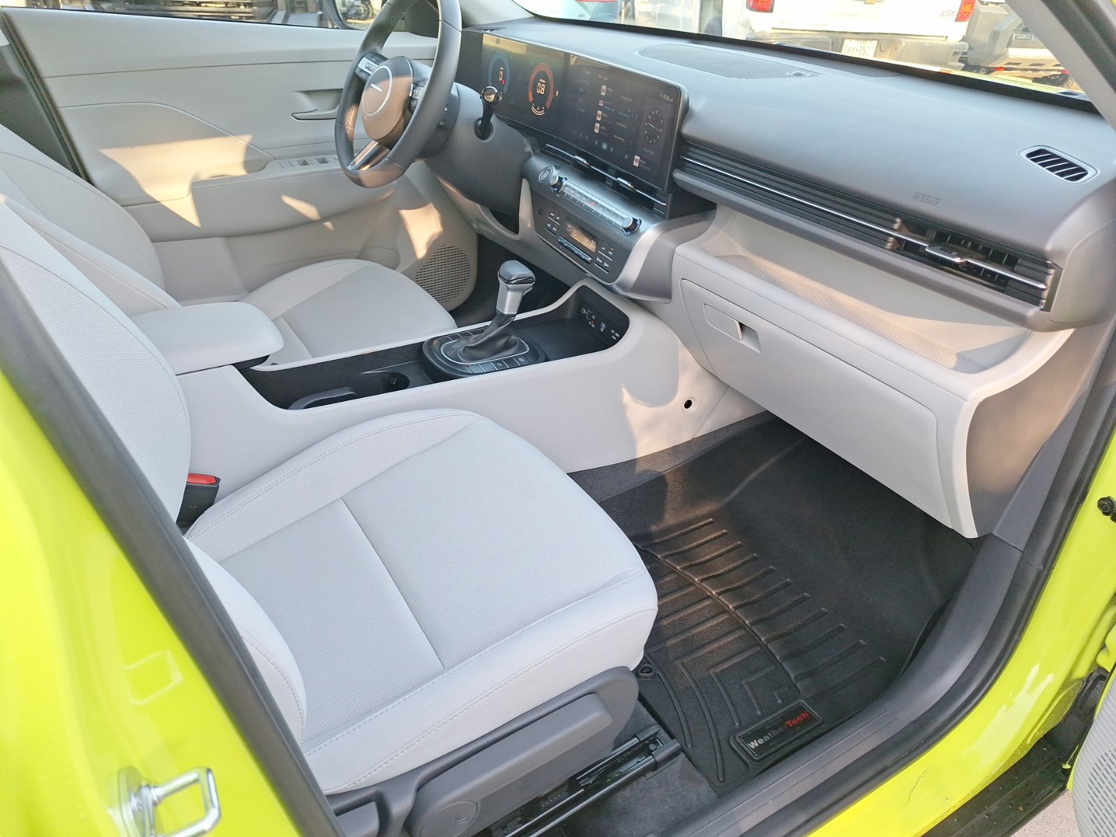 Used 2024 Hyundai Kona SEL FWD image 31