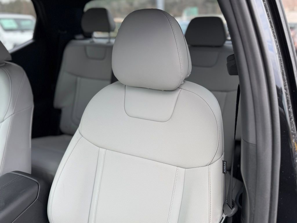 Used 2025 Hyundai Santa Cruz SEL image 9