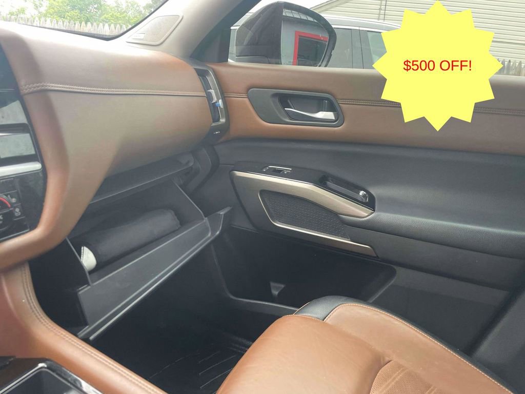 Used 2022 Nissan Pathfinder Platinum w/ Cargo Package AWD/4WD image 30