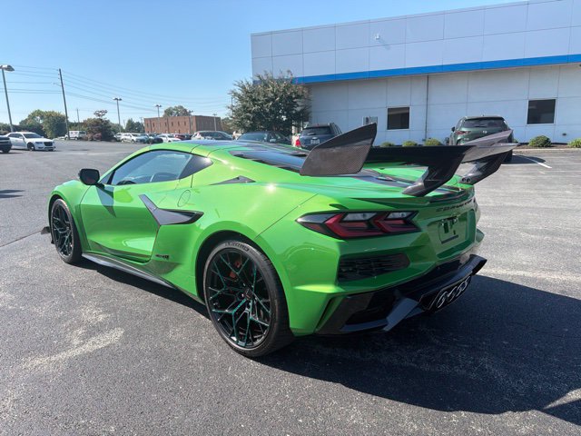Used 2026 Chevrolet Corvette ZR1 w/ ZR1 Carbon Fiber Aero Package RWD image 11