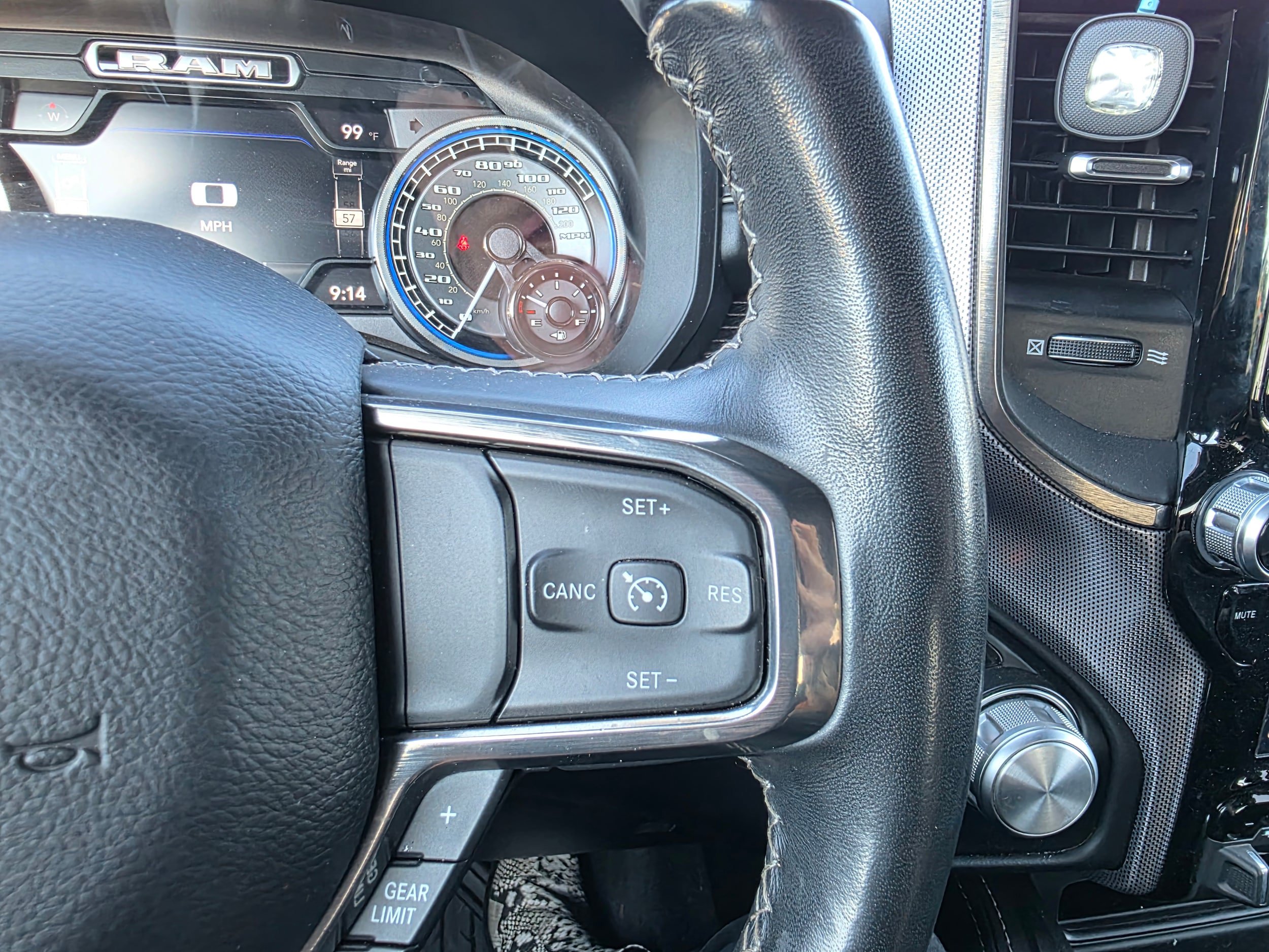 Used 2021 RAM 1500 Limited AWD/4WD image 17